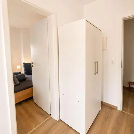 Zum Rheinberg Balcony 아파트 브라우바흐