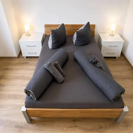 Zum Rheinberg Balcony 브라우바흐